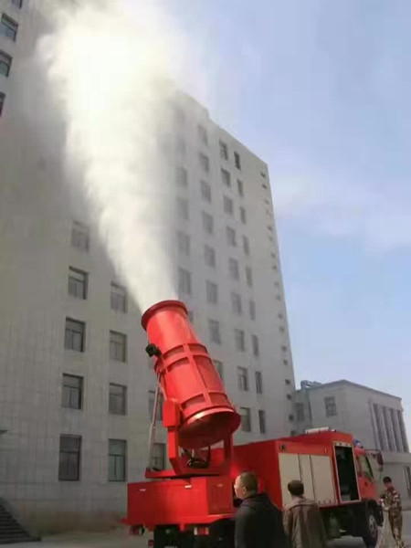 移動式霧炮車